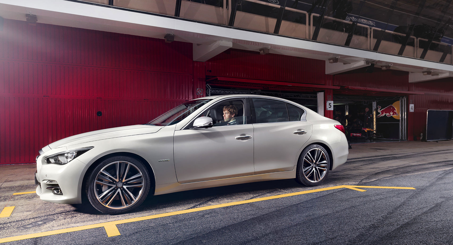 ©ankeluckmann1054p, Infiniti, Q50, Sebastian Vettel, f1, formula 1, anke luckmann, Kai Tietz, barcelona, circuit de catalunya,