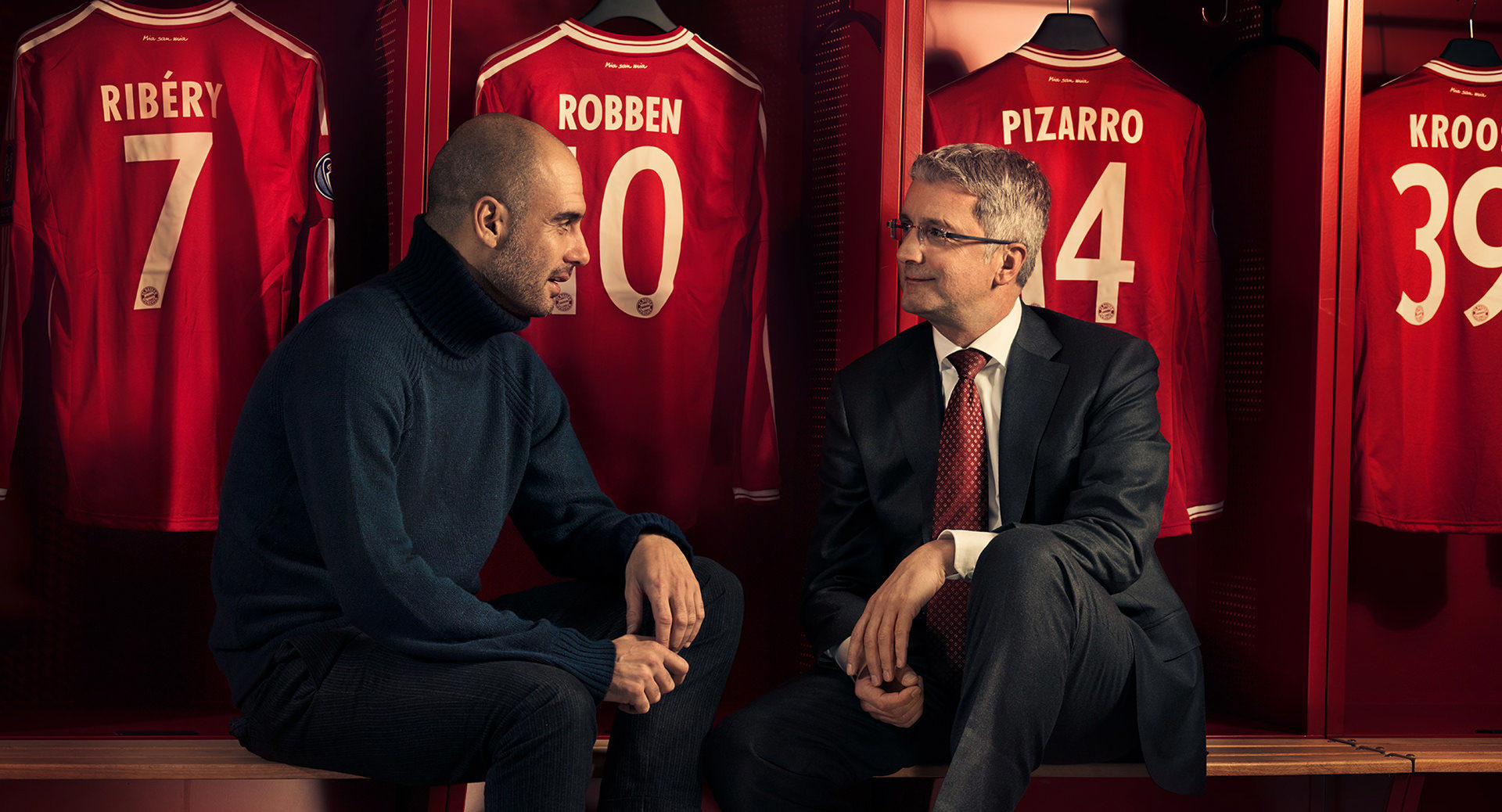 Audi GB Guardiola Stadler, Audi Geschaeftsbericht, audi annual; Pep Guardiola; Rupert Stadler; Audi; FC Bayern; Allianz Arena; munich; köckritzdörrich GmbH, www.ankeluckmann.com, anke luckmann, elisabeth winter, Art Direction: Markus Brandstetter; Agent: Kai Tietz, football, stadium