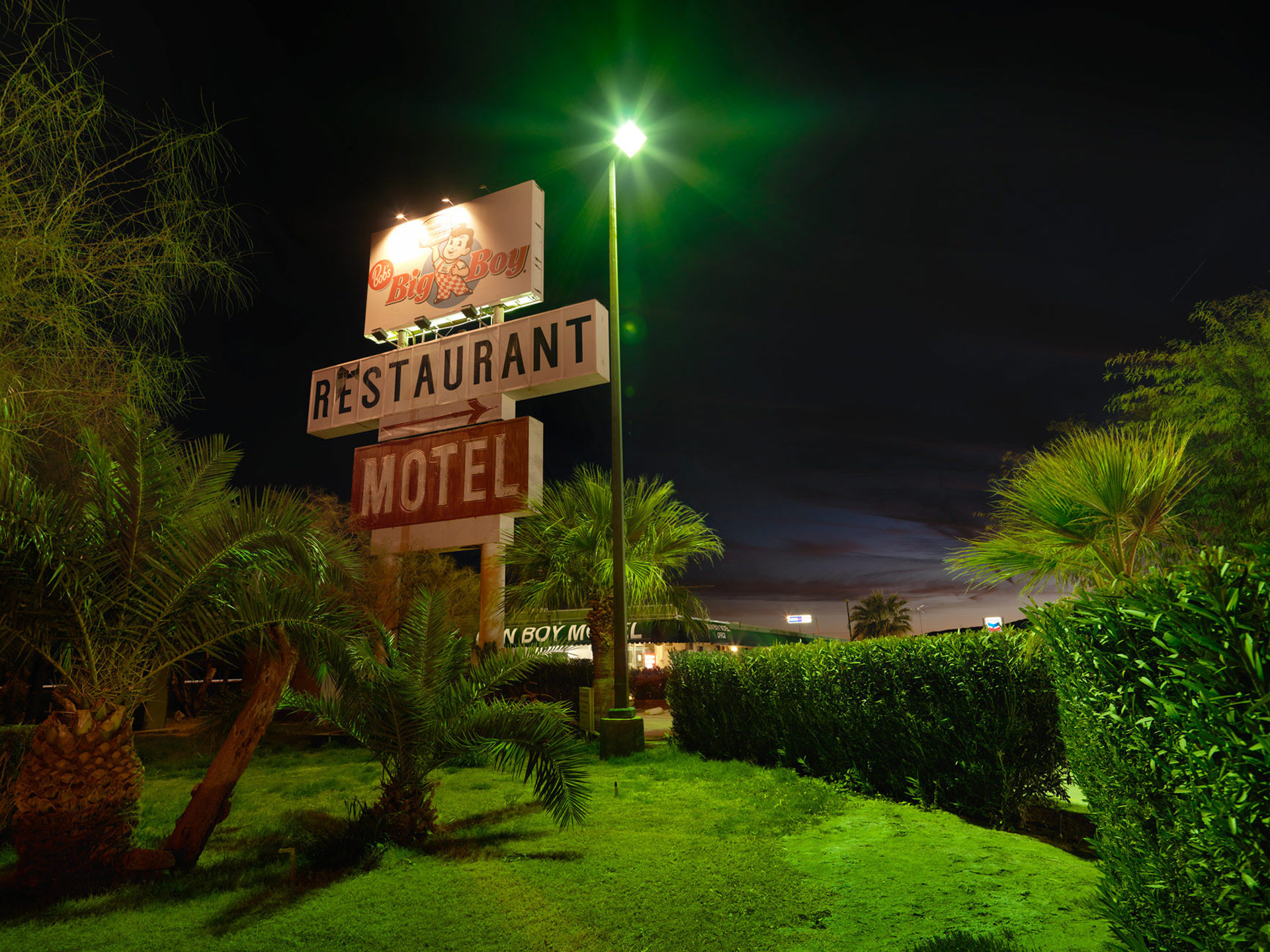2008 02 28 us baker 0032, anke luckmann, restaurant, motel, big boy, use, night, landscape, green