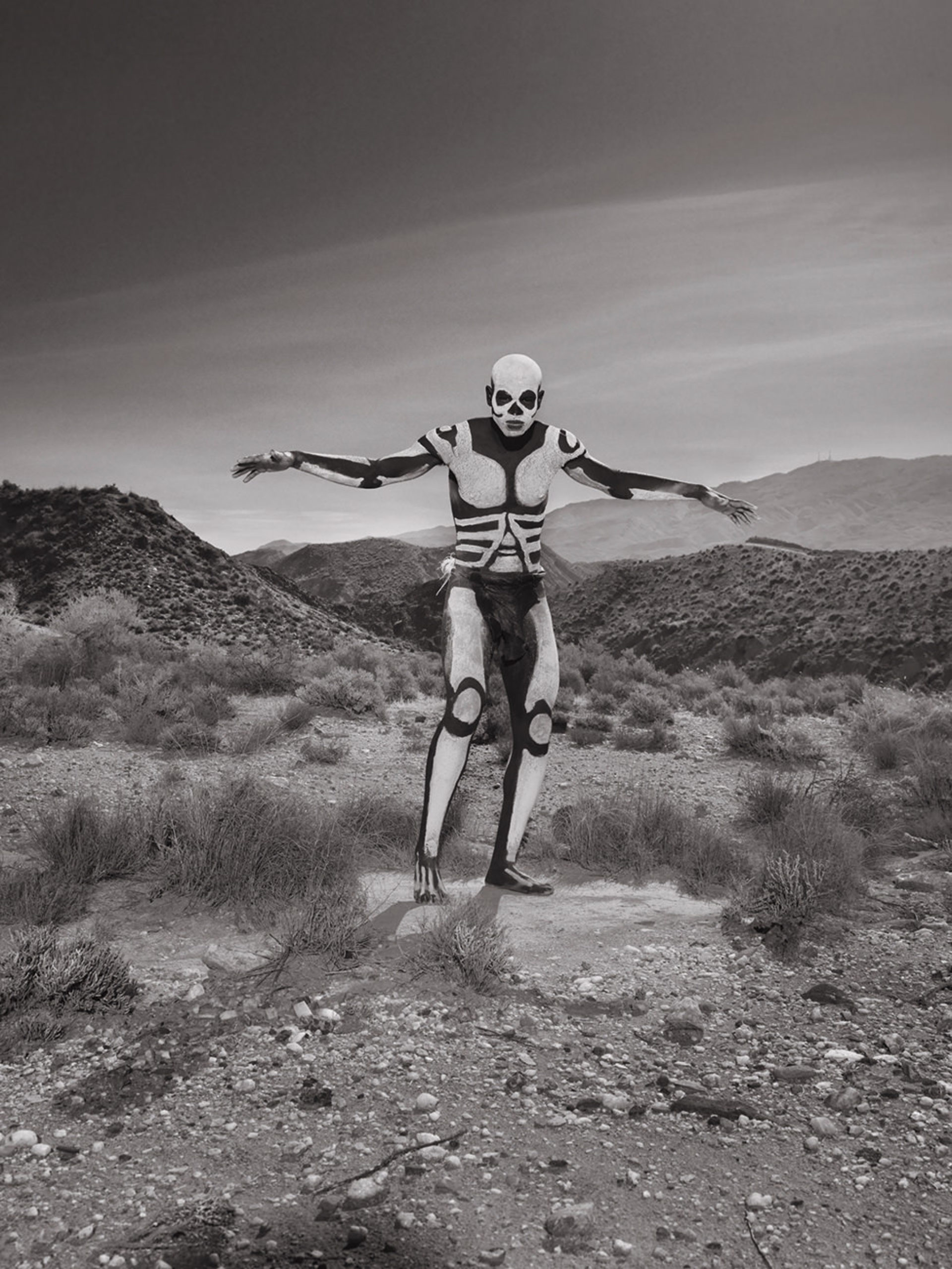 Audi Rainmaker, Audi Magazin, Loved, Anke Luckmann, www.ankeluckmann.com, kai tietz, dust, desert, landscape, lifestyle, people, bones tribe, portrait