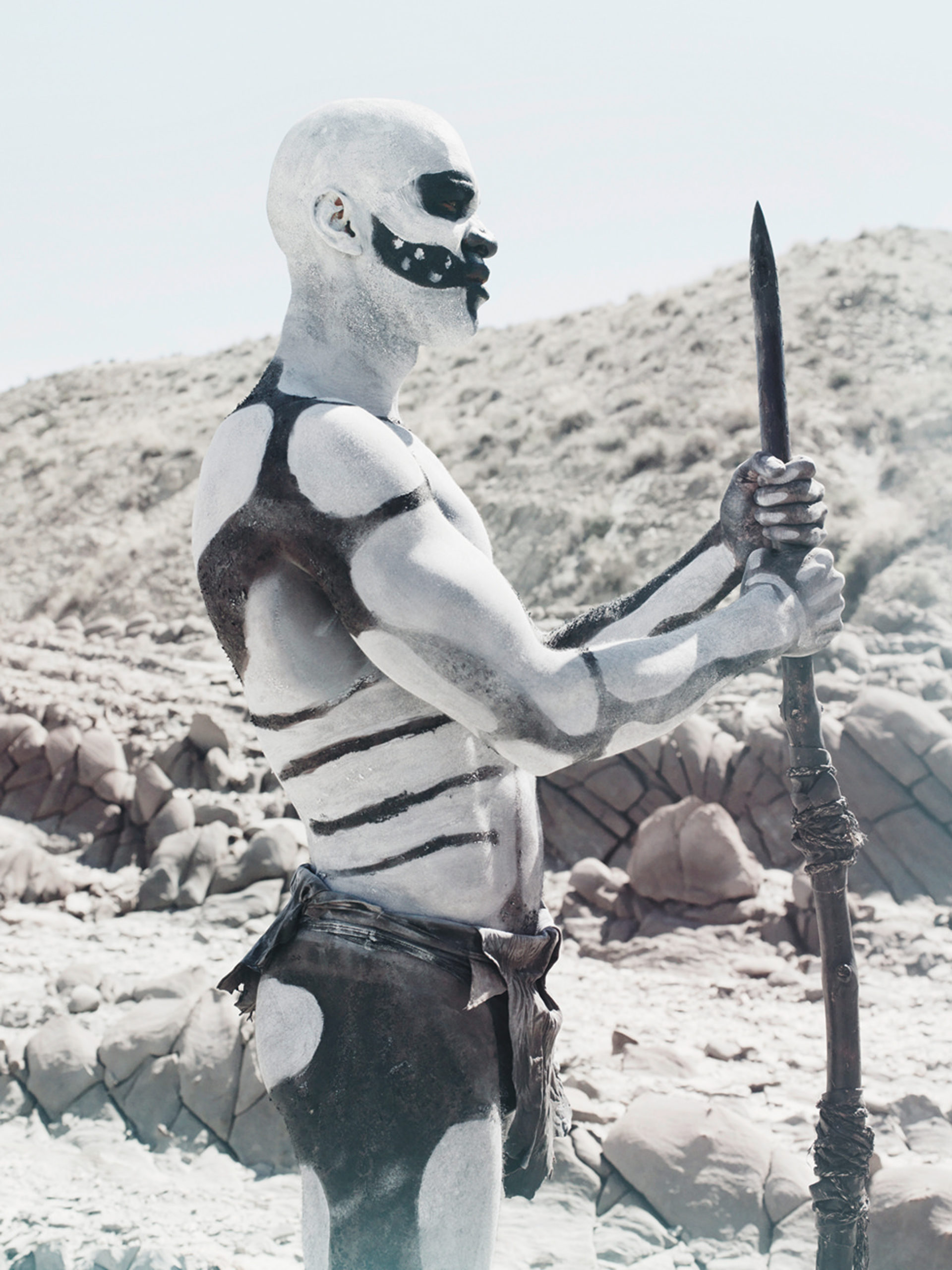 Audi Rainmaker, Audi Magazin, Loved, Anke Luckmann, www.ankeluckmann.com, kai tietz, dust, desert, landscape, lifestyle, people, bones tribe, portrait