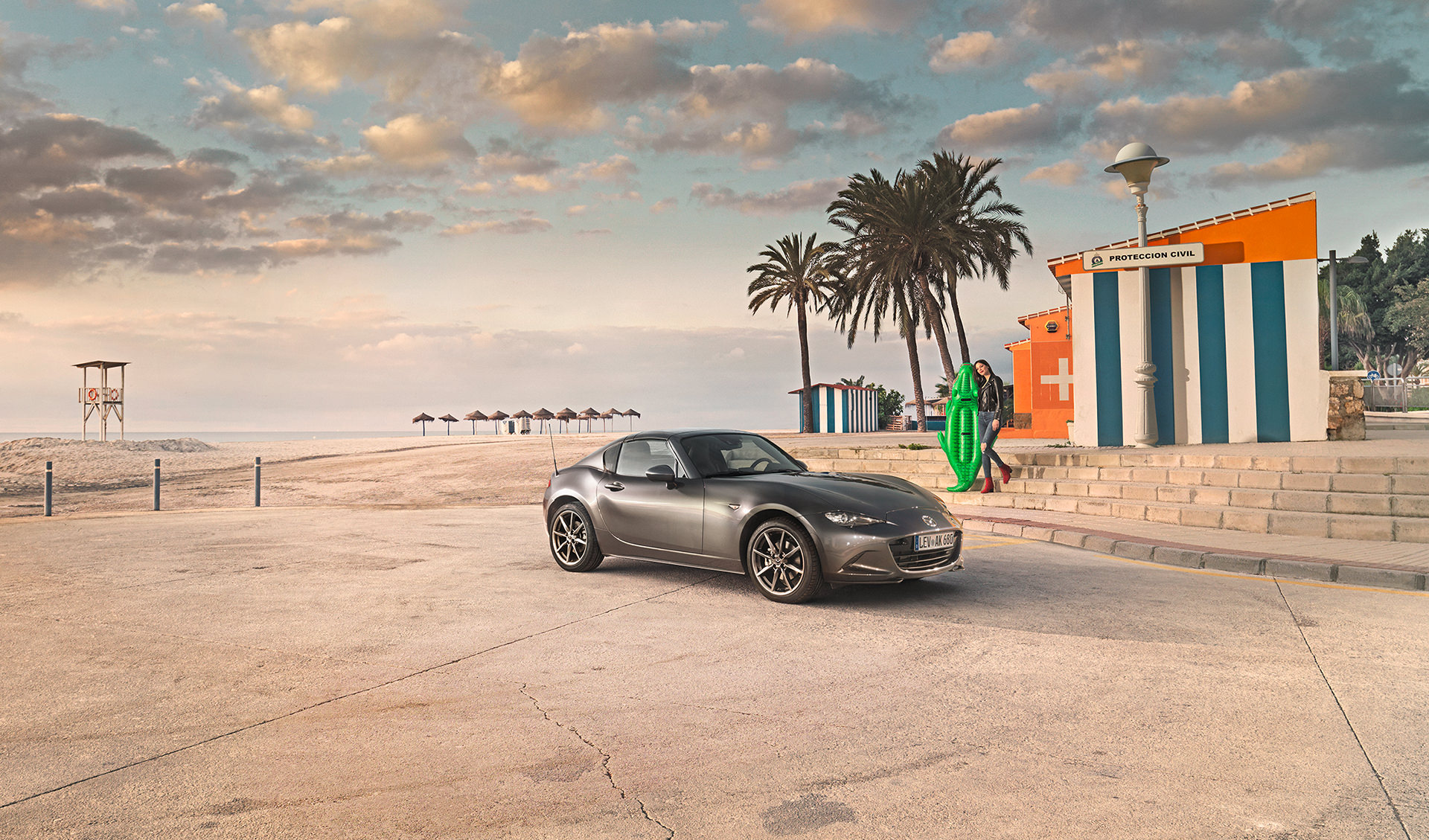 ramp mazda mx5, ramp mazda mx5, editorial, spain, ramp, red indians, mazda, mx5,transportation, kai tietz, anke luckmann, www.ankeluckmann.com, lifestyle