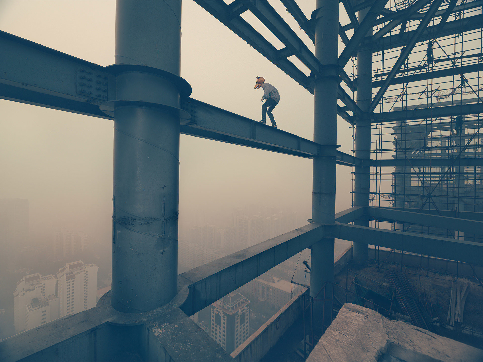 wintercroft, masken, beijing,china, www.ankeluckmann.com, parkour, peking, fine art, personal work, urban, goes awards, wolf