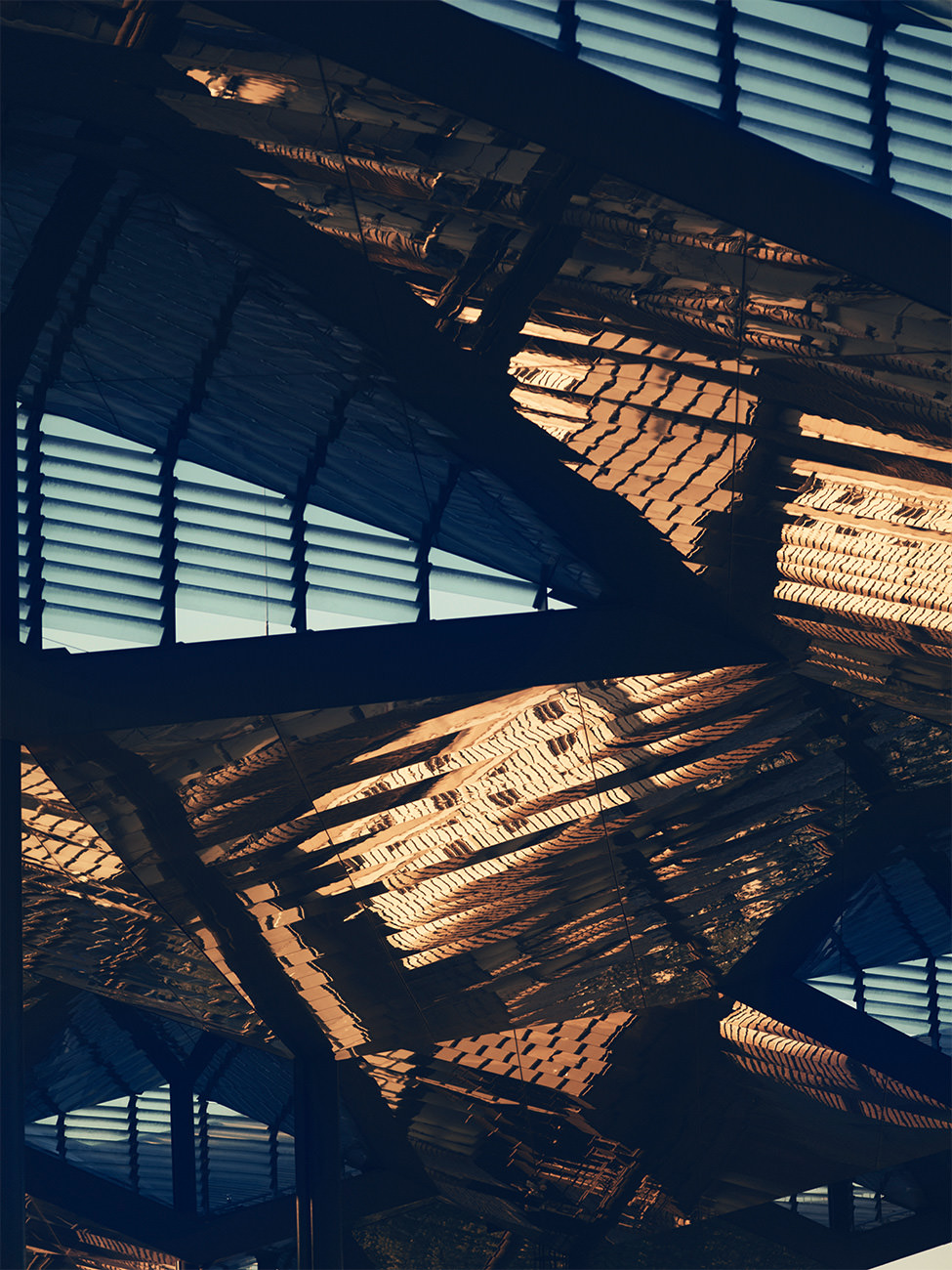 Seat Leon, Focus Magazine, 2017, Spain, Barcelona, Transportation, Focus Magazine, urban, anke luckmann, www.ankeluckmann.com, kaitietz, alejandro mesonero, reflection, roof