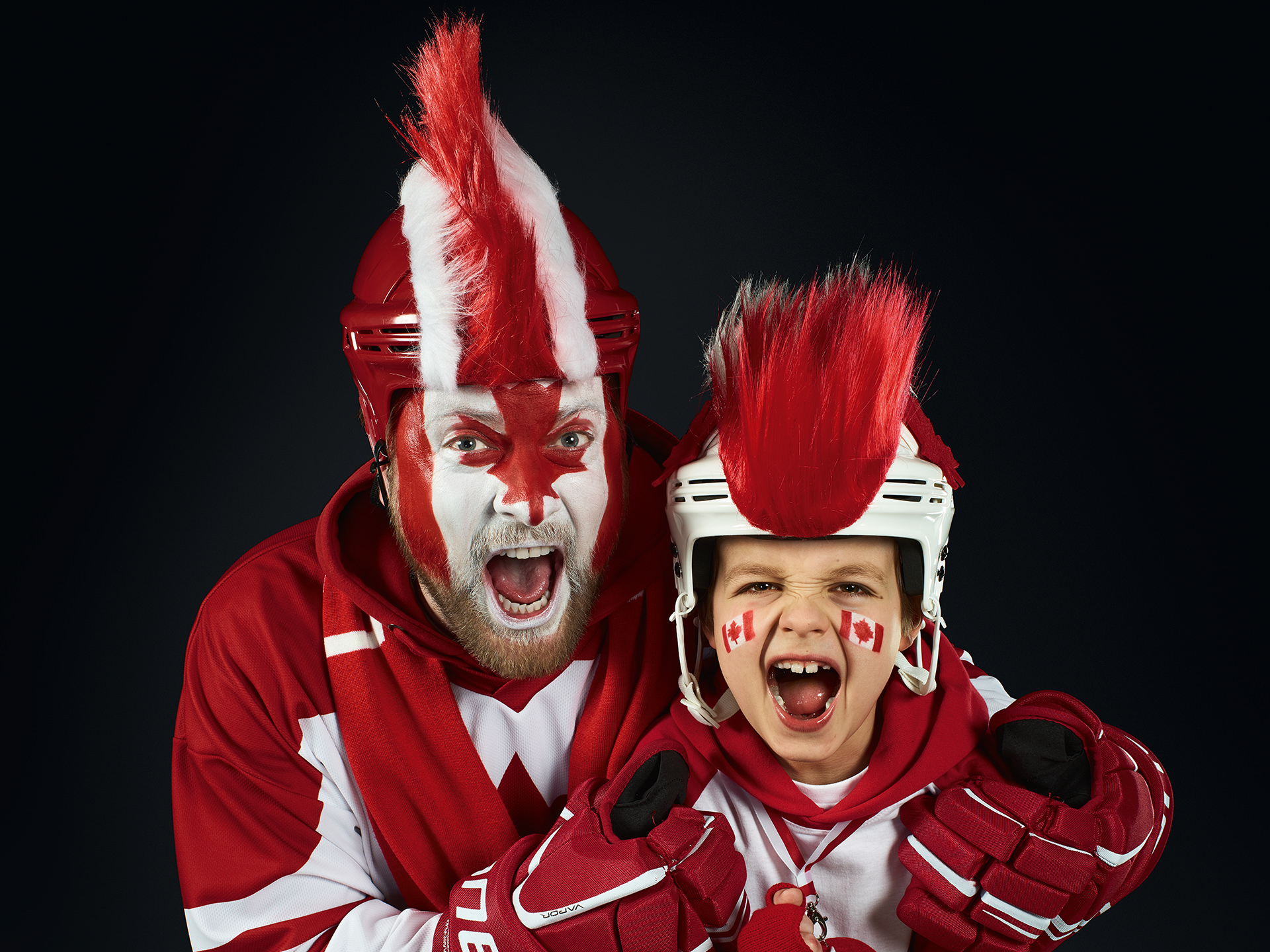 fan ,flag ,www.ankeluckmann.com ,family ,parent ,kid ,skoda, anke luckmann, kai tietz, icehockey, sports, world cup, Skoda IIHF World Cup 2017, Canada