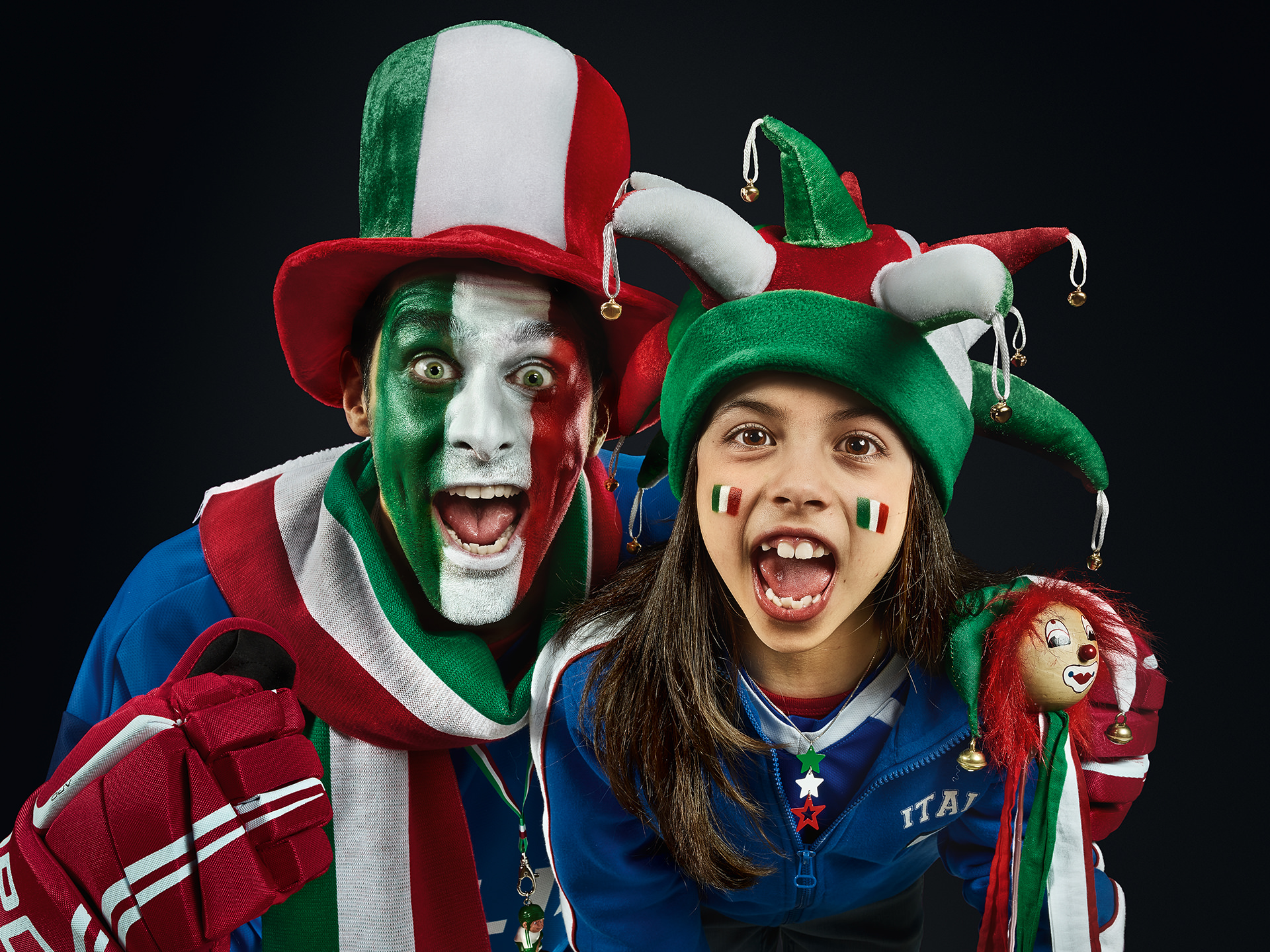 fan ,flag ,www.ankeluckmann.com ,family ,parent ,kid ,skoda, anke luckmann, kai tietz, icehockey, sports, world cup, Skoda IIHF World Cup 2017, Italy