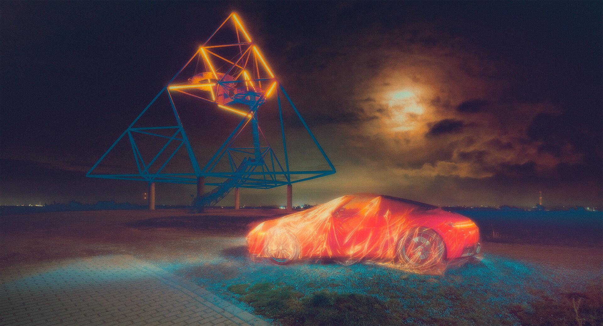 Porsche 911 GTS T Hybrid