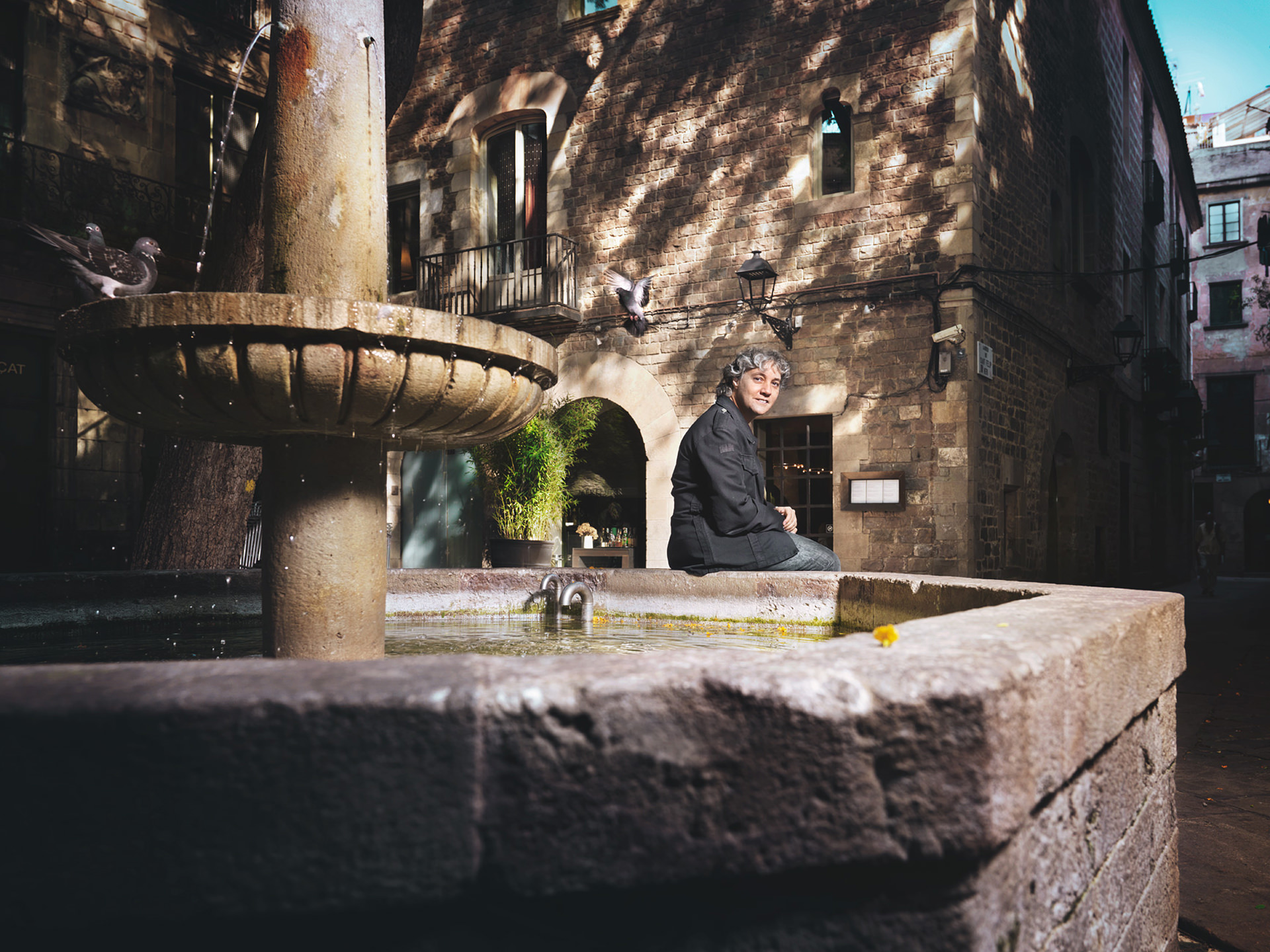 seat, book, barcelona, people, anke luckmann, www.ankeluckmann.com