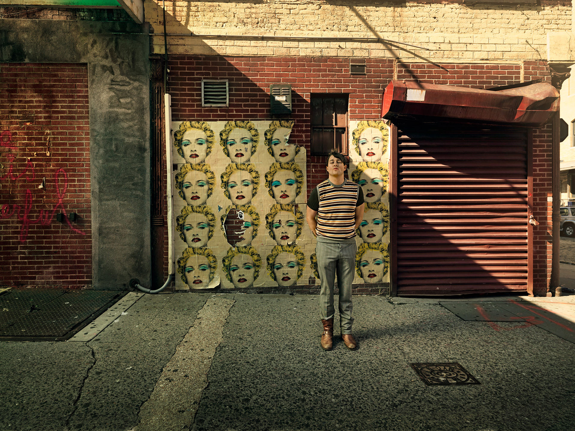 nyc, people, street, new york, portrait, urban, wall, anke luckmann, www.ankeluckmann.com
