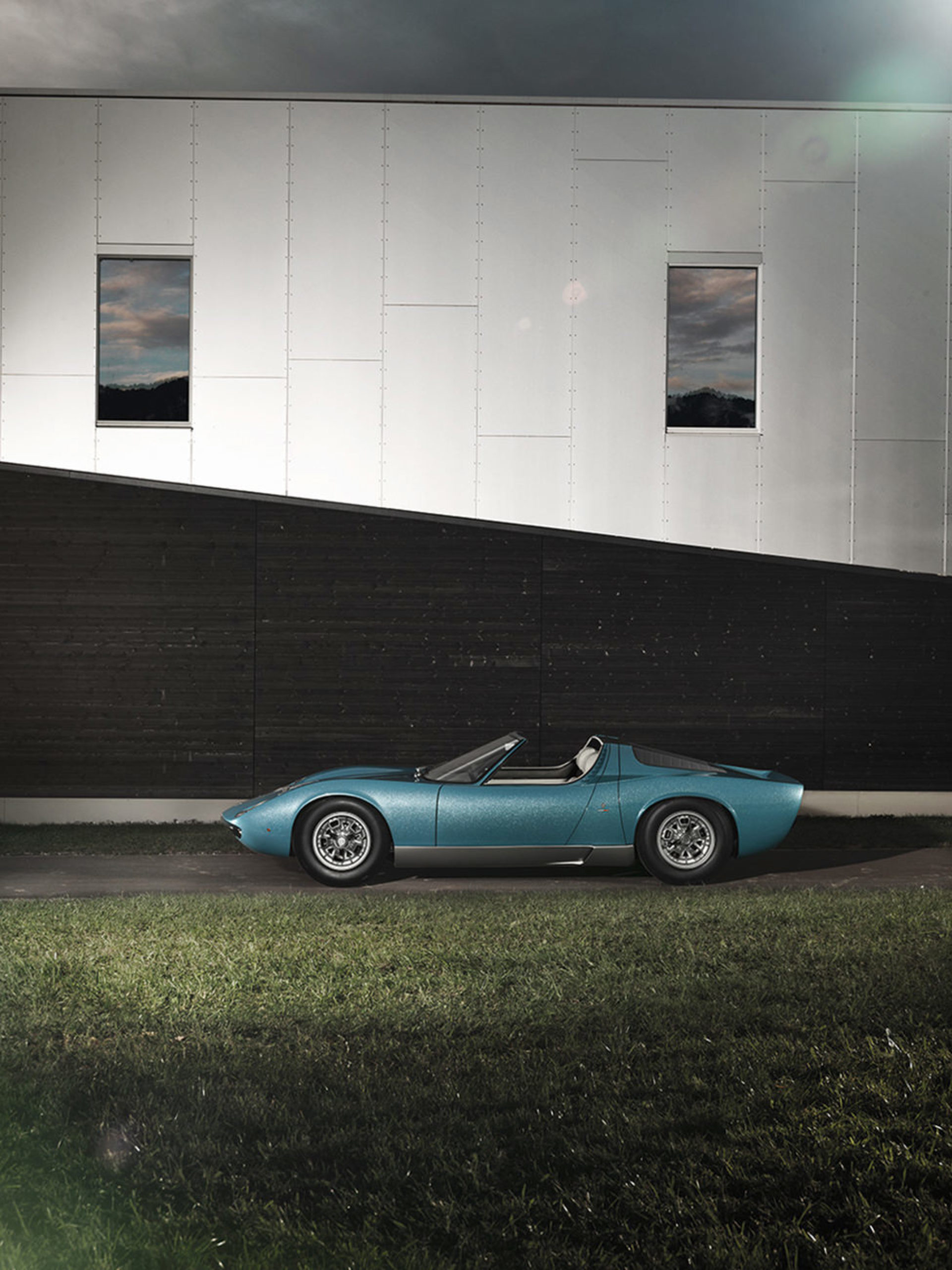 Lamborghini, Miura Roadster, Lamborghini Magazine, Schweiz, anke luckmann, www.ankeluckmann.com, kai tietz, blue, transportation, classic car